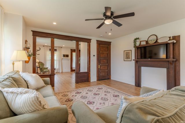 3529 E 250 S, Princeton, IN 47670