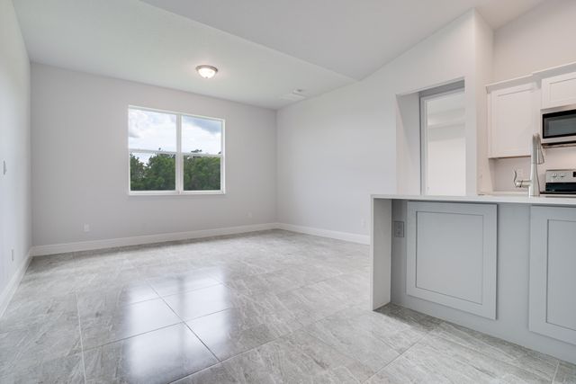 388 SW Vista Lake Drive, Port St. Lucie, Port St Lucie, FL 34983