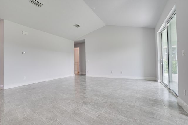 388 SW Vista Lake Drive, Port St. Lucie, Port St Lucie, FL 34983