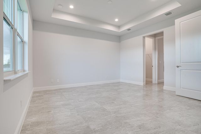 388 SW Vista Lake Drive, Port St. Lucie, Port St Lucie, FL 34983