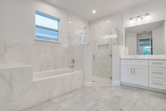 388 SW Vista Lake Drive, Port St. Lucie, Port St Lucie, FL 34983