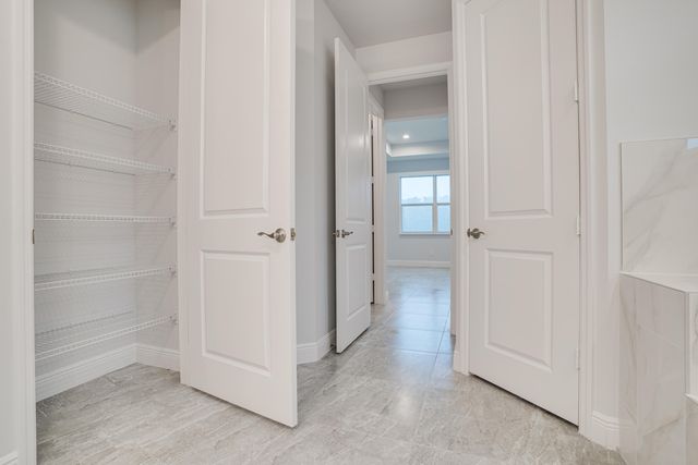 388 SW Vista Lake Drive, Port St. Lucie, Port St Lucie, FL 34983