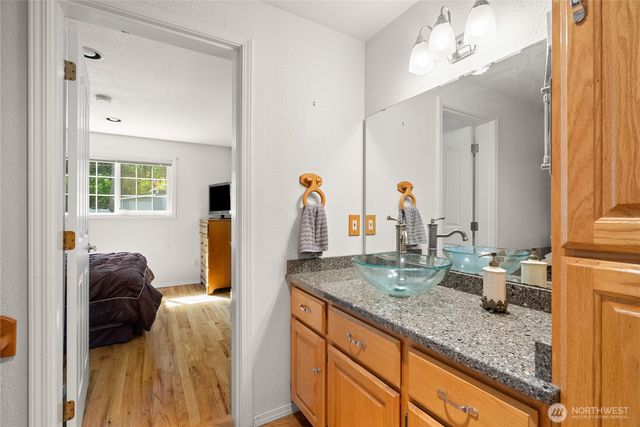 8320 E Grapeview Loop Road, Allyn, WA 98524