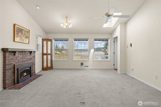 8320 E Grapeview Loop Road, Allyn, WA 98524