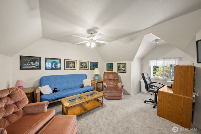 8320 E Grapeview Loop Road, Allyn, WA 98524