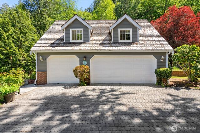 8320 E Grapeview Loop Road, Allyn, WA 98524