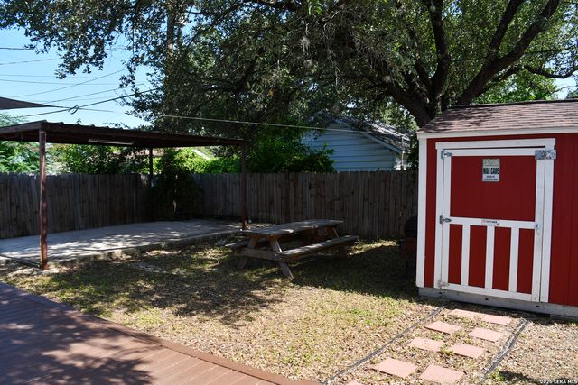1406 FULTON AVE, San Antonio, TX 78201