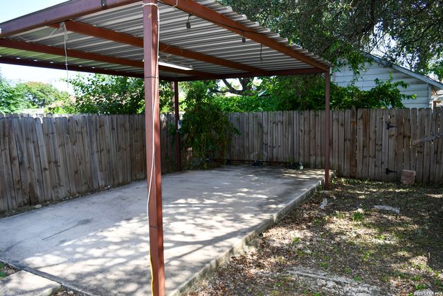 1406 FULTON AVE, San Antonio, TX 78201