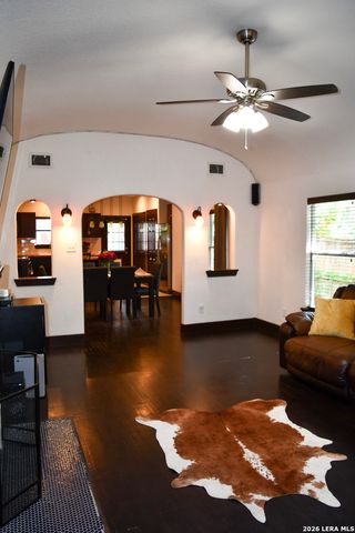 1406 FULTON AVE, San Antonio, TX 78201