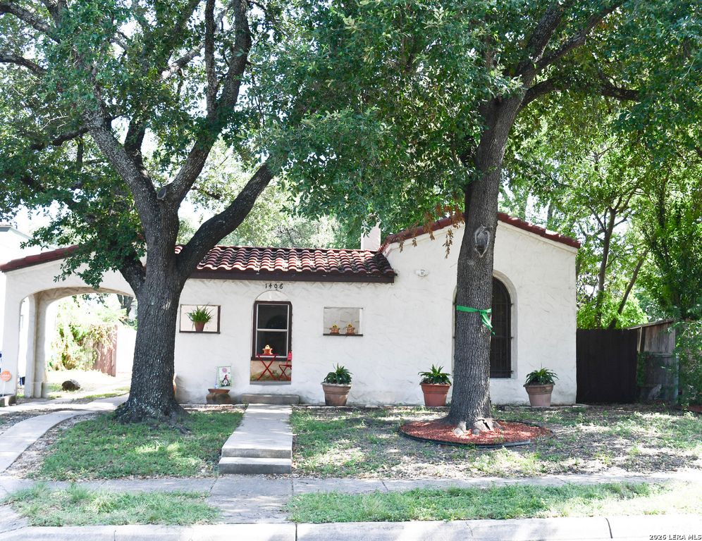 1406 FULTON AVE, San Antonio, TX 78201