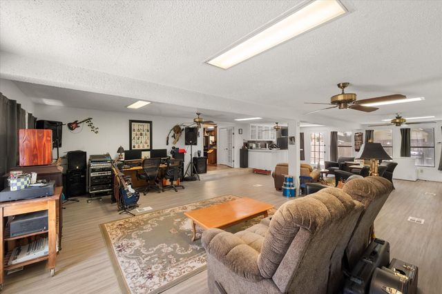 502 Bellevue Drive, Cleburne, TX 76033
