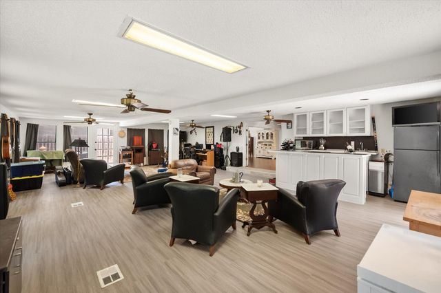 502 Bellevue Drive, Cleburne, TX 76033