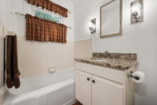 502 Bellevue Drive, Cleburne, TX 76033