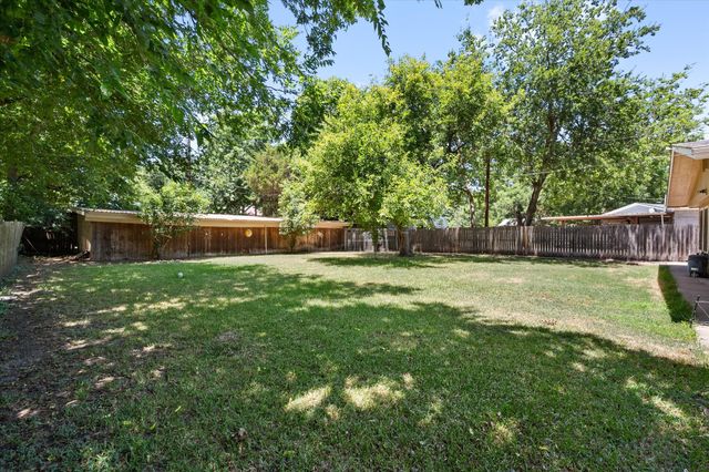 502 Bellevue Drive, Cleburne, TX 76033