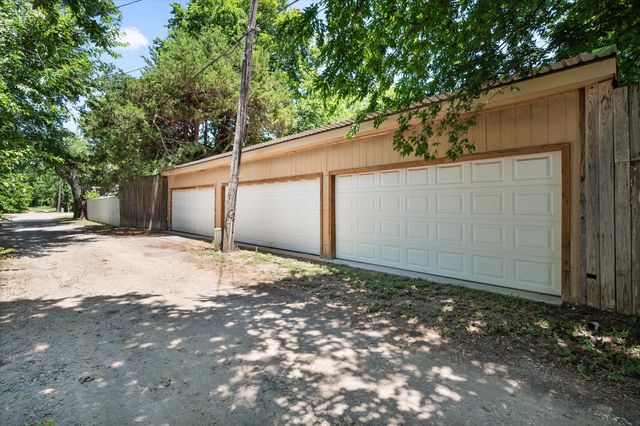 502 Bellevue Drive, Cleburne, TX 76033
