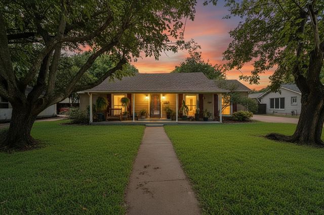 502 Bellevue Drive, Cleburne, TX 76033