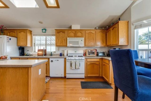 3395 S Higuera 4, San Luis Obispo, CA 93401