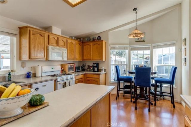 3395 S Higuera 4, San Luis Obispo, CA 93401