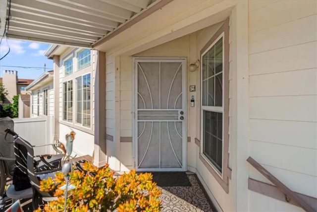 3395 S Higuera 4, San Luis Obispo, CA 93401