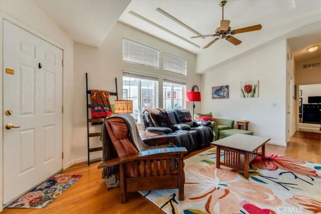 3395 S Higuera 4, San Luis Obispo, CA 93401
