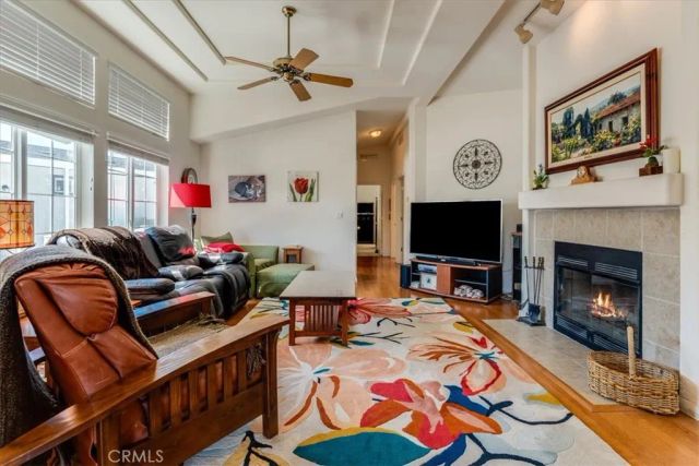 3395 S Higuera 4, San Luis Obispo, CA 93401