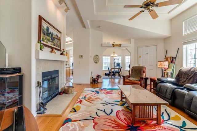 3395 S Higuera 4, San Luis Obispo, CA 93401