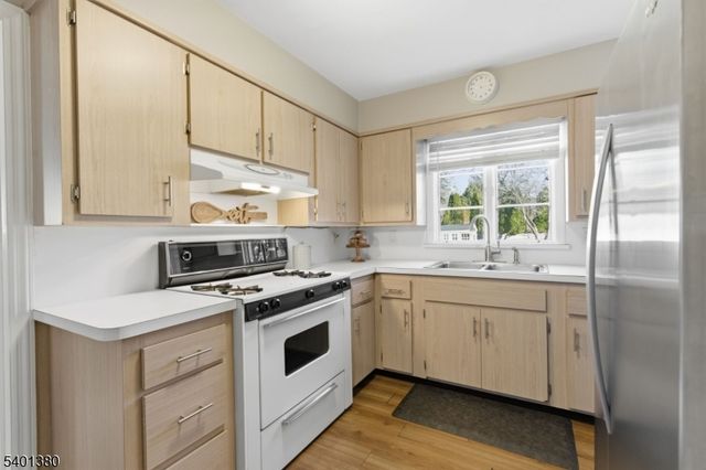 107 Chestnut St, Bound Brook Boro, NJ 08805