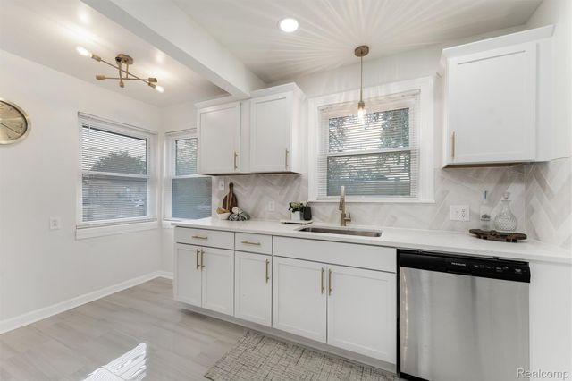 8700 Otto Street, Detroit, MI 48204