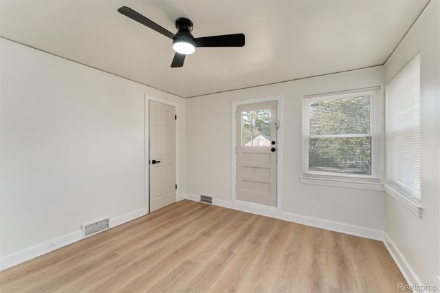 8700 Otto Street, Detroit, MI 48204