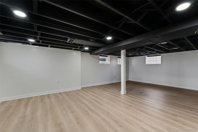 8700 Otto Street, Detroit, MI 48204