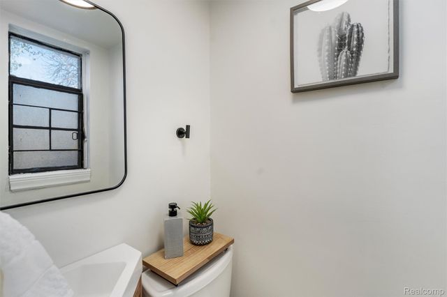 8700 Otto Street, Detroit, MI 48204