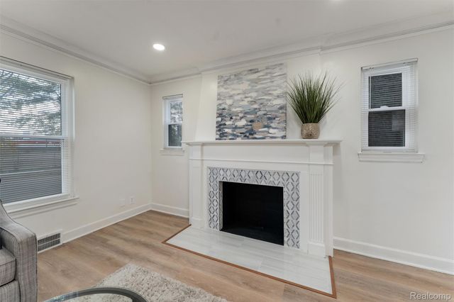 8700 Otto Street, Detroit, MI 48204