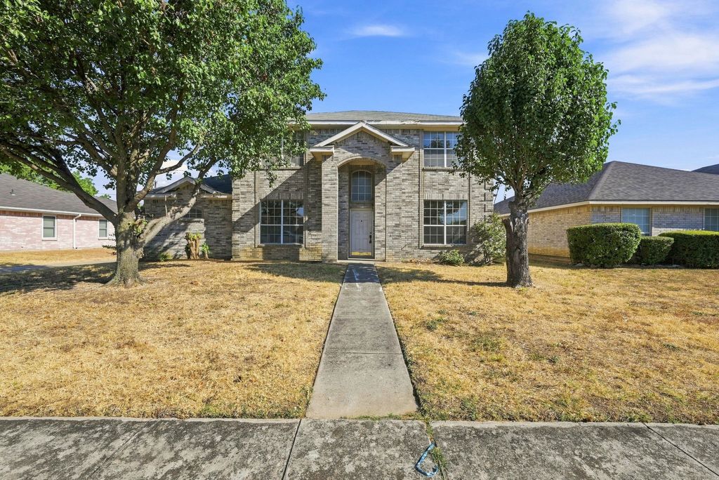 467 Orchard Hill Drive, Cedar Hill, TX 75104 — exterior