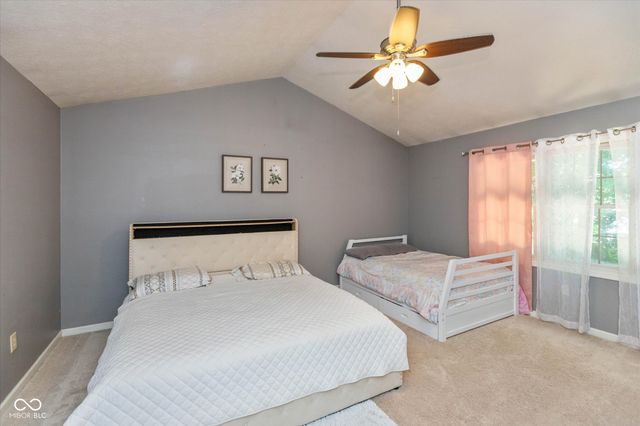5118 Robinsrock Way, Indianapolis, IN 46268