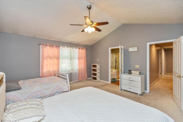 5118 Robinsrock Way, Indianapolis, IN 46268