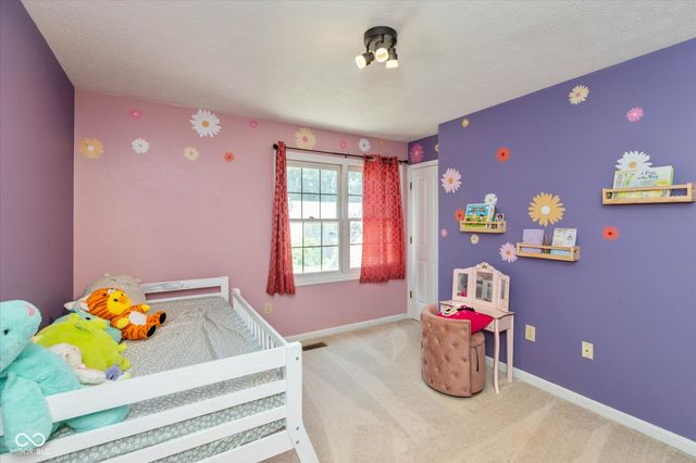 5118 Robinsrock Way, Indianapolis, IN 46268