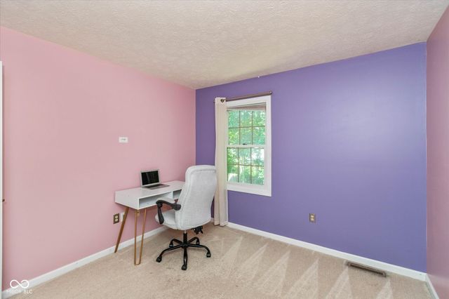 5118 Robinsrock Way, Indianapolis, IN 46268