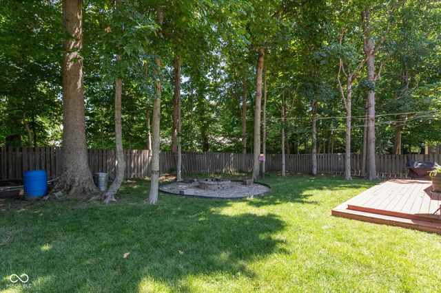 5118 Robinsrock Way, Indianapolis, IN 46268