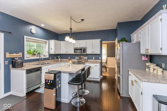 5118 Robinsrock Way, Indianapolis, IN 46268