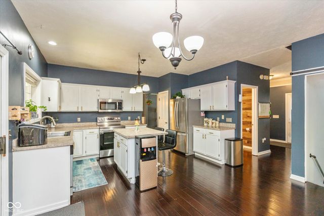 5118 Robinsrock Way, Indianapolis, IN 46268
