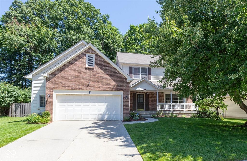 5118 Robinsrock Way, Indianapolis, IN 46268