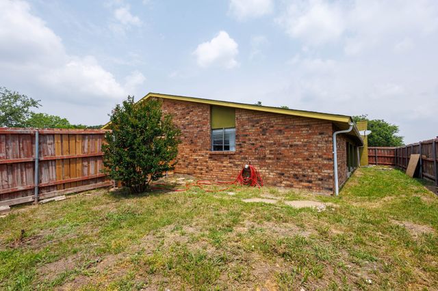 3110 Nutmeg Lane, Garland, TX 75044