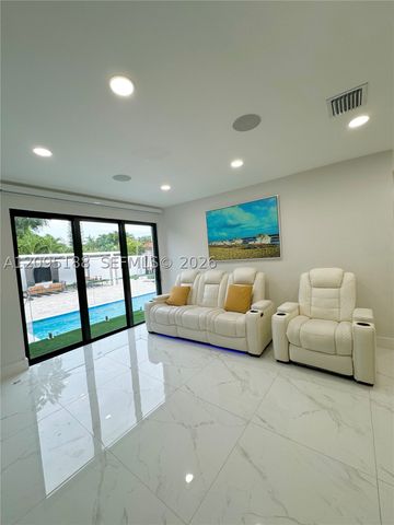 2121 SW 61st Ave, Miami, FL 33155