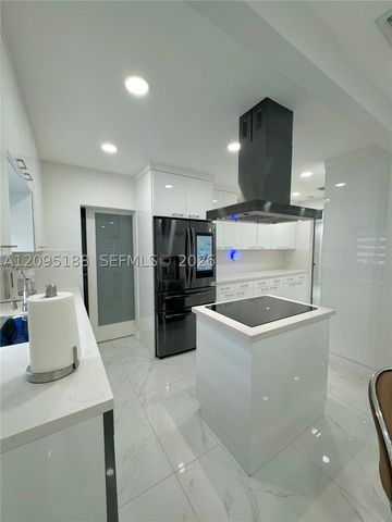 2121 SW 61st Ave, Miami, FL 33155