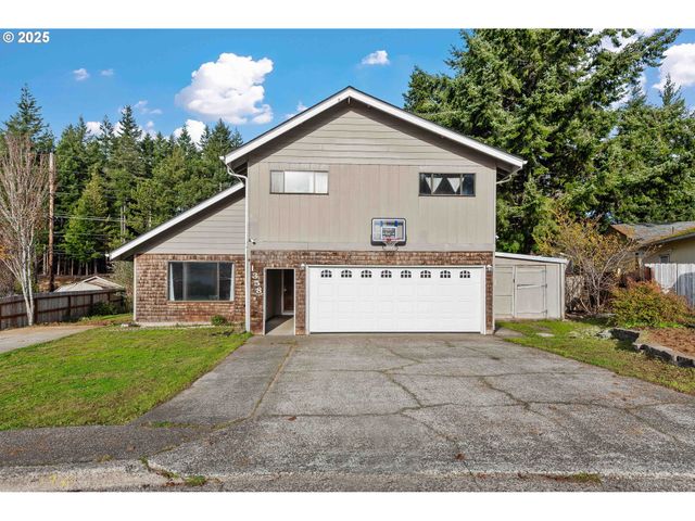 1358 SCOTT Ln, North Bend, OR 97459