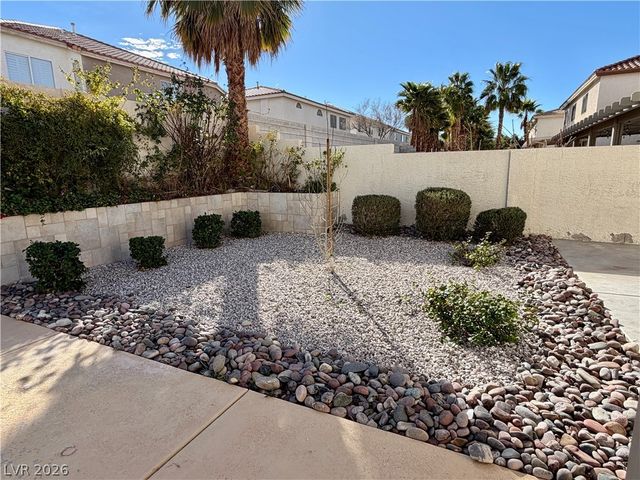593 Pale Pueblo Court, Las Vegas, NV 89183