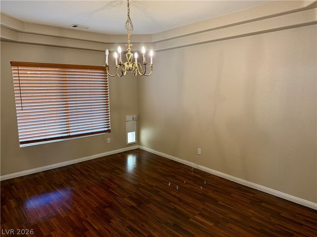 593 Pale Pueblo Court, Las Vegas, NV 89183
