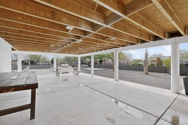 2801 Acequia Drive SW, Albuquerque, NM 87105