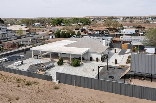 2801 Acequia Drive SW, Albuquerque, NM 87105