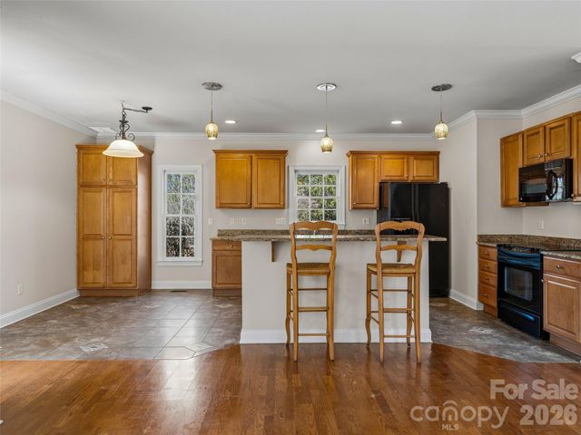 101 White Ash Drive E, Asheville, NC 28803